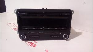 Used Radio CD player Volkswagen Scirocco (137/13AD) 1.4 TSI 122 16V Price € 65,00 Margin scheme offered by de Graaf autodemontage B.V.
