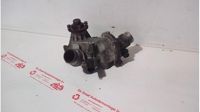 Begagnade Vattenpump BMW X5 (E53) 4.4 V8 32V Pris € 50,00 Marginaltabell erbjuds av de Graaf autodemontage B.V.