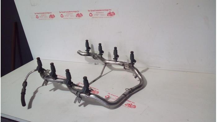 Usagé Système d'injection BMW X5 (E53) 4.4 V8 32V Prix € 175,00 Règlement à la marge proposé par de Graaf autodemontage B.V.