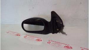 Used Wing mirror, left Kia Rio (DC12) 1.3 RS,LS Price € 20,00 Margin scheme offered by de Graaf autodemontage B.V.
