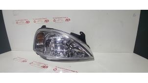 Used Headlight, right Opel Corsa C (F08/68) 1.2 16V Twin Port Price € 40,00 Margin scheme offered by de Graaf autodemontage B.V.