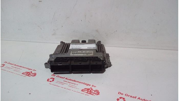 Used Engine management computer Dacia Dokker Express (8S) 1.5 dCi 75 Price € 75,00 Margin scheme offered by de Graaf autodemontage B.V.