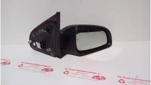 Used Wing mirror, right Opel Astra H SW (L35) 1.6 16V Twinport Price € 35,00 Margin scheme offered by de Graaf autodemontage B.V.