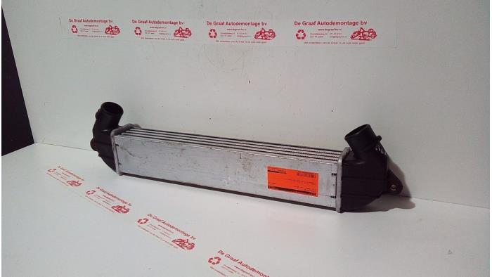 Usados Intercooler Fiat Doblo Cargo (223) 1.3 D 16V Multijet DPF Precio € 50,00 Norma de margen ofrecido por de Graaf autodemontage B.V.
