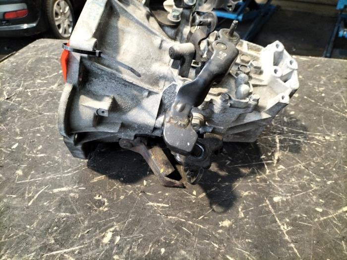 Gearbox from a Kia Picanto (TA) 1.2 16V 2014