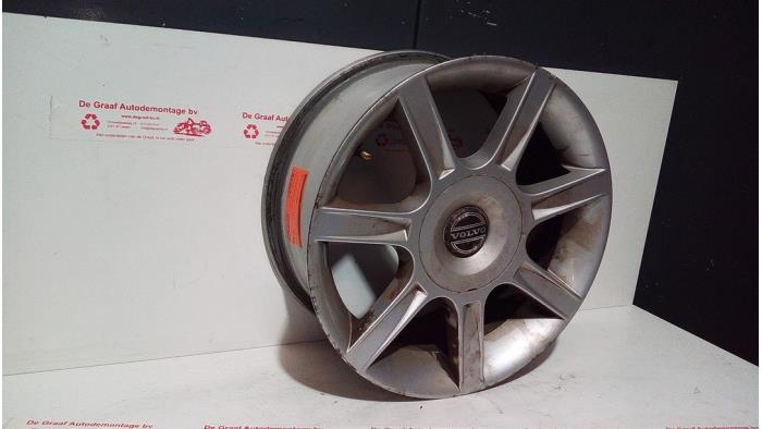Używane Obrecz Volvo C70 (NC) 2.5 Turbo LPT 20V Cena € 75,00 Procedura marży oferowane przez de Graaf autodemontage B.V.