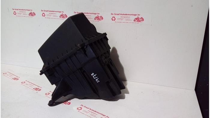 Begagnade Luftfilterhus Skoda Fabia II (5J) 1.2i Pris € 45,00 Marginaltabell erbjuds av de Graaf autodemontage B.V.