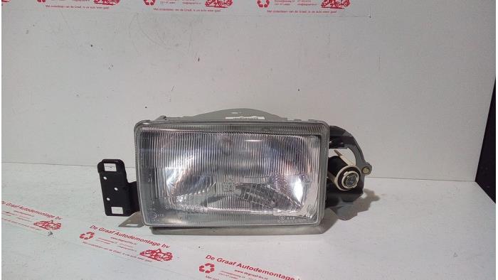 Gebrauchte Scheinwerfer links Alfa Romeo 33 (905) Preis € 65,00 Margenregelung angeboten von de Graaf autodemontage B.V.