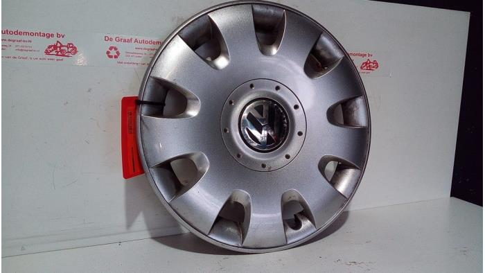 Wheel cover (spare) from a Volkswagen Golf V (1K1)  2005