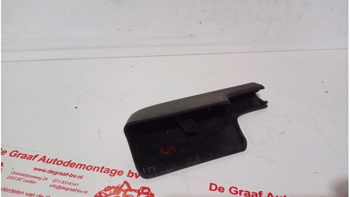 Roof bar rail cover