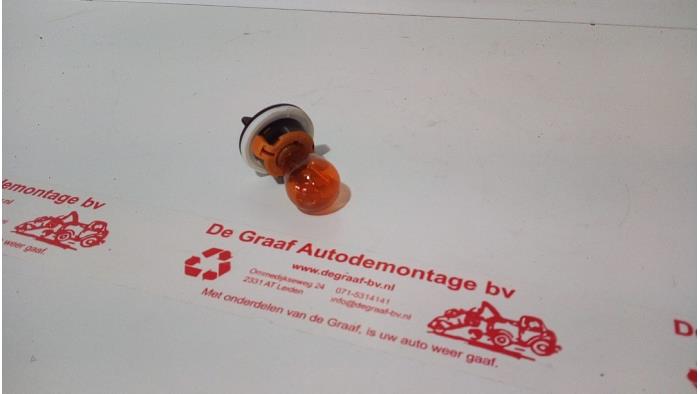 Używane Oprawa reflektora Mini Mini (R56) 1.4 16V One Cena € 12,50 Procedura marży oferowane przez de Graaf autodemontage B.V.