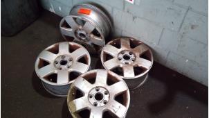 Used Set of sports wheels Volkswagen Caddy III (2KA,2KH,2CA,2CH) 1.9 TDI Price € 150,00 Margin scheme offered by de Graaf autodemontage B.V.