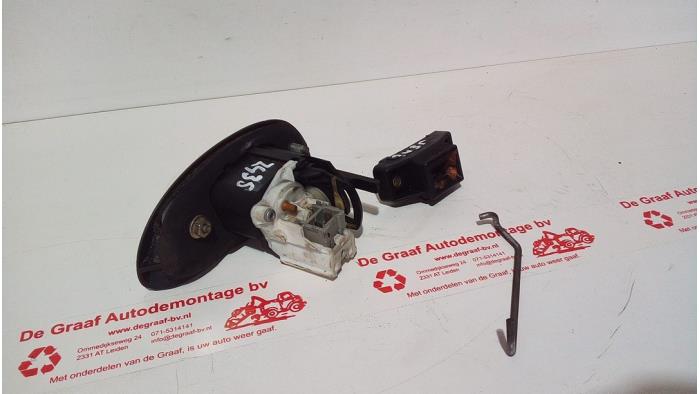 Uchwyt tylnej klapy z Renault Scénic I (JA) 1.6 16V 2003