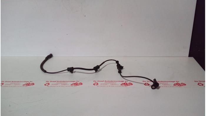 Begagnade ABS-sensor Opel Astra J Sports Tourer (PD8/PE8/PF8) 1.7 CDTi 16V Pris € 25,00 Marginaltabell erbjuds av de Graaf autodemontage B.V.