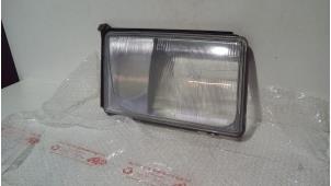 Used Headlight lens, right Mercedes 200 - 500 Price € 30,25 Inclusive VAT offered by de Graaf autodemontage B.V.