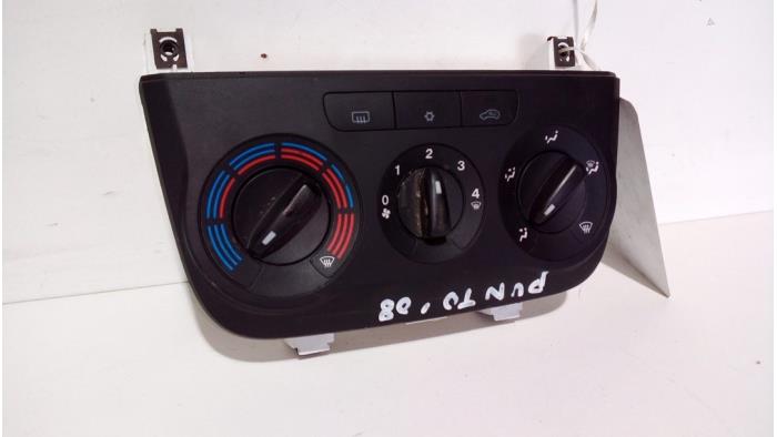 Heater control panel from a Fiat Grande Punto (199) 1.4 2008