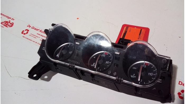 Begagnade Innerdisplay Alfa Romeo 159 (939AX) 2.2 JTS 16V Pris € 40,00 Marginaltabell erbjuds av de Graaf autodemontage B.V.