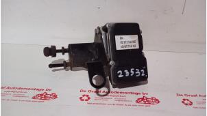 Used ABS pump Volkswagen CrossPolo (9N3) 1.6 16V Price € 45,00 Margin scheme offered by de Graaf autodemontage B.V.