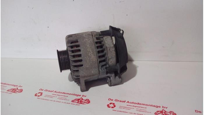 Usagé Dynamo Ford Transit Connect 1.8 Tddi Prix € 70,00 Règlement à la marge proposé par de Graaf autodemontage B.V.