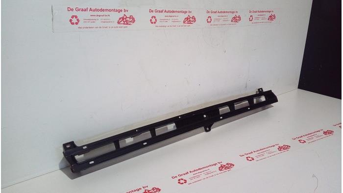 Begagnade Grill Honda Accord Pris € 30,25 Inklusive moms erbjuds av de Graaf autodemontage B.V.