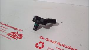 MAP-sensor (insugsrör) från en Volkswagen Transporter T5 2.0 TDI DRF 2011