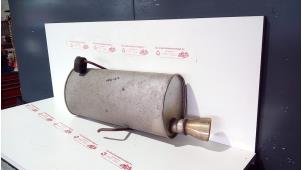 Auspuff Enddämpfer van een Peugeot 206 (2A/C/H/J/S) 2.0 GTI 16V 1999
