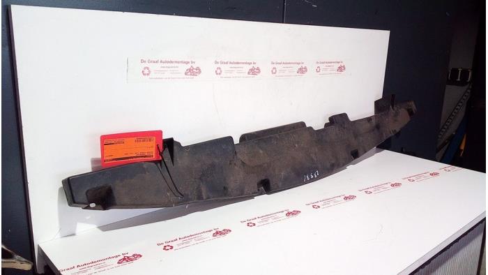 Usados Parachoque placa base Nissan Almera Tino (V10M) 1.8 16V Precio € 30,00 Norma de margen ofrecido por de Graaf autodemontage B.V.