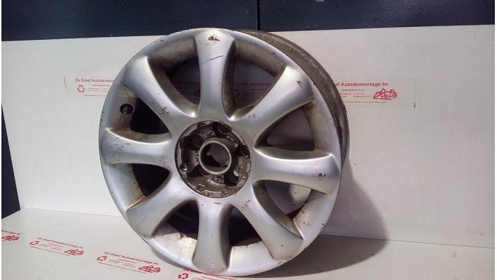 Używane Obrecz Peugeot 807 3.0 V6 24V Cena € 50,00 Procedura marży oferowane przez de Graaf autodemontage B.V.