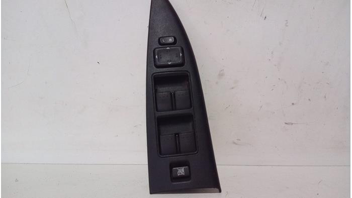 Usados Interruptor combinado de ventanillas Mazda 6 Sportbreak (GY19/89) 1.8i 16V Precio € 30,00 Norma de margen ofrecido por de Graaf autodemontage B.V.