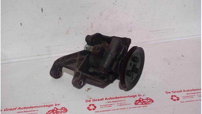 Gebrauchte Lenkkraftverstärker Pumpe Volkswagen Golf III Cabrio (1E) 1.8,Avantgarde Preis € 50,00 Margenregelung angeboten von de Graaf autodemontage B.V.