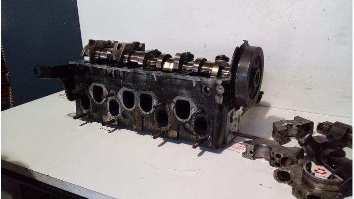 Begagnade Topplock Volkswagen Caddy III (2KA,2KH,2CA,2CH) 2.0 SDI Pris € 175,00 Marginaltabell erbjuds av de Graaf autodemontage B.V.