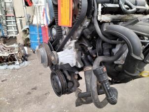 Motor van een Ford Fusion 1.4 16V 2003