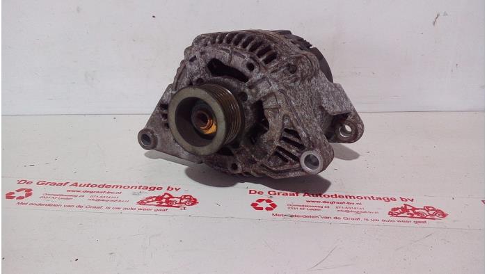 Used Dynamo Nissan Micra (K11) 1.3 LX,SLX 16V Price € 30,00 Margin scheme offered by de Graaf autodemontage B.V.
