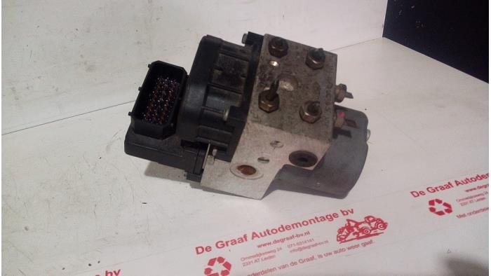 Begagnade ABS-pump Ford Transit 2.0 TDdi 16V 260S Pris € 50,00 Marginaltabell erbjuds av de Graaf autodemontage B.V.
