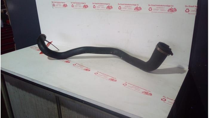 Gebrauchte Intercooler Schlauch Ford Transit 2.0 TDdi 16V 260S Preis € 50,00 Margenregelung angeboten von de Graaf autodemontage B.V.