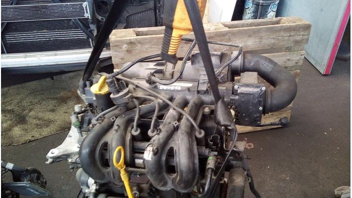 Engine from a Renault Twingo II (CN) 1.2 2008