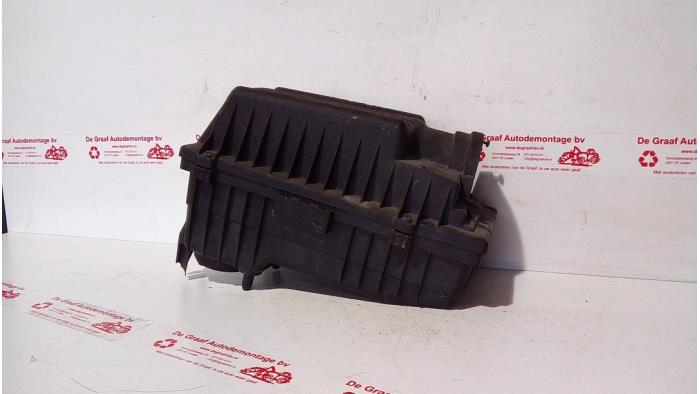 Begagnade Luftfilterhus Peugeot Expert (222/224) 2.0 HDi 90 Pris € 35,00 Marginaltabell erbjuds av de Graaf autodemontage B.V.