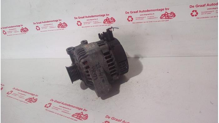 Begagnade Dynamo Ford Focus 1 Wagon 1.4 16V Pris € 40,00 Marginaltabell erbjuds av de Graaf autodemontage B.V.