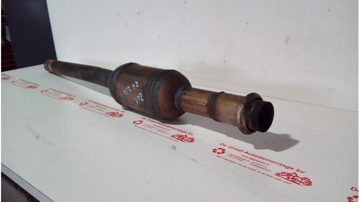 Gebrauchte Katalysator Peugeot 206 (2A/C/H/J/S) 1.4 XR,XS,XT,Gentry Preis € 50,00 Margenregelung angeboten von de Graaf autodemontage B.V.