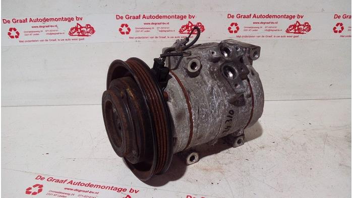 Usagé Pompe clim Lexus IS SportCross (E1) 200 2.0 24V Prix € 125,00 Règlement à la marge proposé par de Graaf autodemontage B.V.