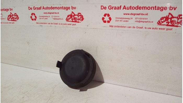 Headlight part