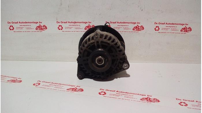 Gebrauchte Dynamo Ford Transit Connect 1.8 TDCi 75 Preis € 50,00 Margenregelung angeboten von de Graaf autodemontage B.V.