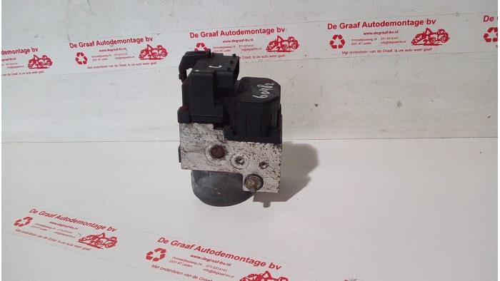 Used ABS pump Honda Civic (EP/EU) 1.6 16V VTEC Price € 40,00 Margin scheme offered by de Graaf autodemontage B.V.