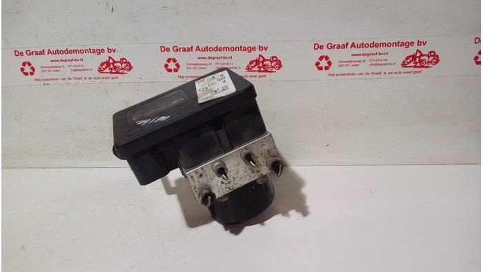 Used ABS pump Ford Focus 2 Wagon 1.8 16V Price € 65,00 Margin scheme offered by de Graaf autodemontage B.V.