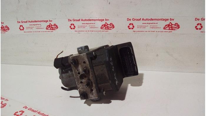 Begagnade ABS-pump Audi A6 (C5) 2.4 V6 30V Pris € 50,00 Marginaltabell erbjuds av de Graaf autodemontage B.V.