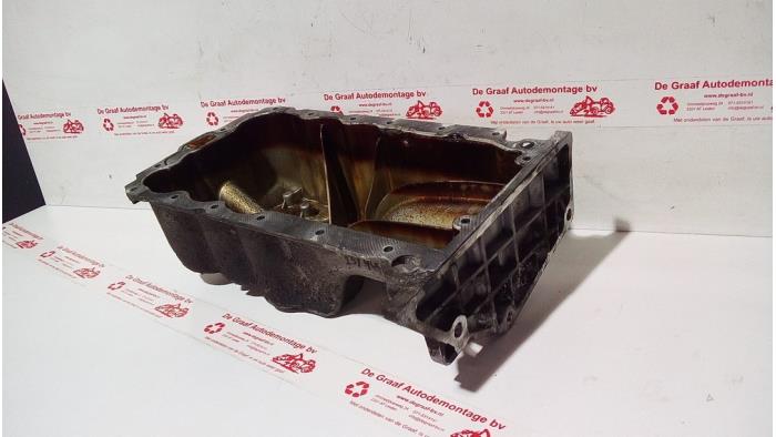Usagé Couvercle carter Opel Corsa E 1.4 16V Prix € 60,00 Règlement à la marge proposé par de Graaf autodemontage B.V.
