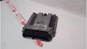 Usagé Calculateur moteur Volkswagen Transporter T5 1.9 TDi Prix € 100,00 Règlement à la marge proposé par de Graaf autodemontage B.V.