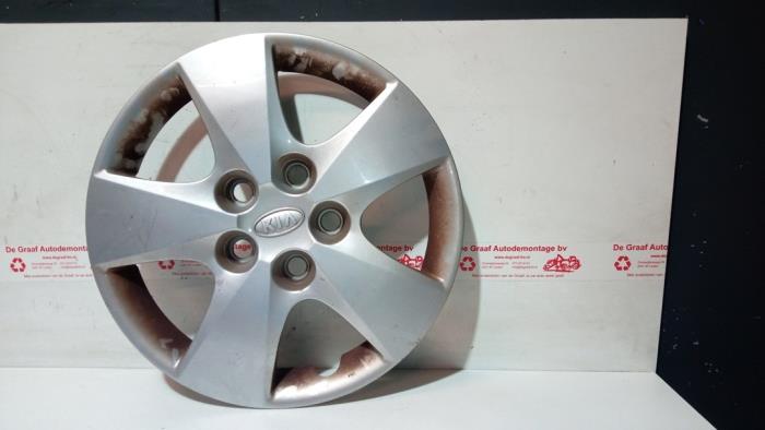 Używane Kolpak Kia Cee'd (EDB5) 1.6 CVVT 16V Cena € 10,00 Procedura marży oferowane przez de Graaf autodemontage B.V.