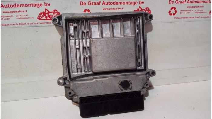 Used Engine management computer Kia Cee'd (EDB5) 1.6 CVVT 16V Price € 100,00 Margin scheme offered by de Graaf autodemontage B.V.