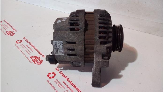 Dynamo from a Renault Twingo (C06) 1.2 16V 2003